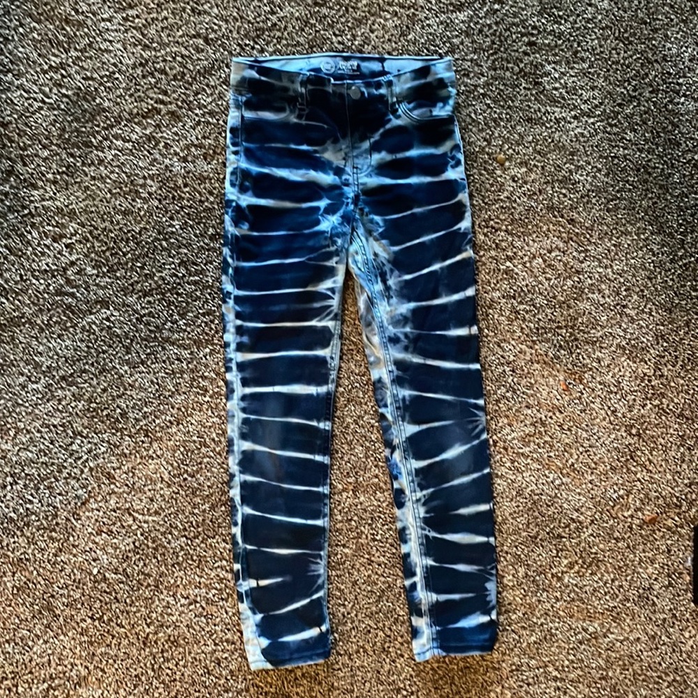 Gently used leggings